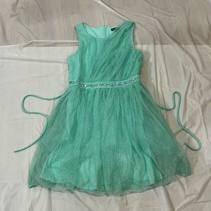 Girls dress